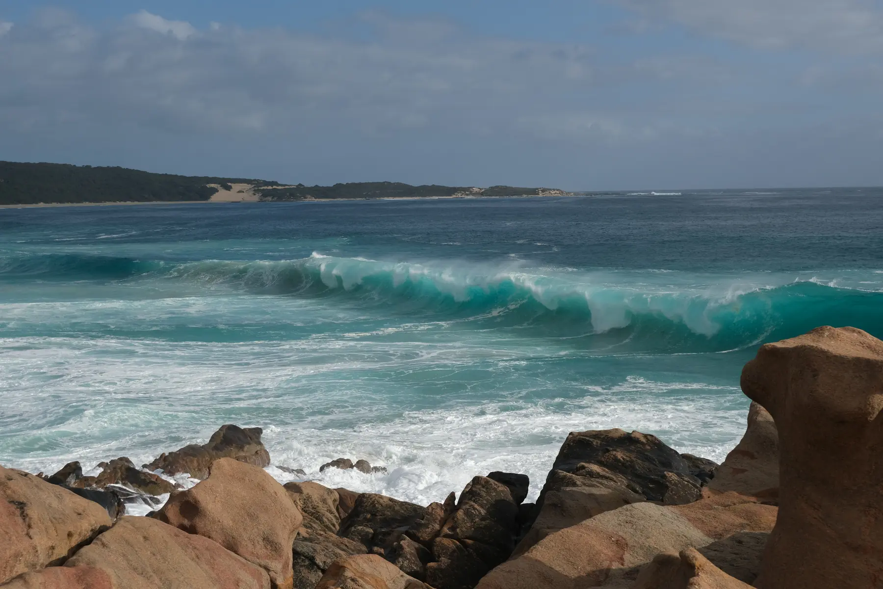 Strong waves on the south-west coast